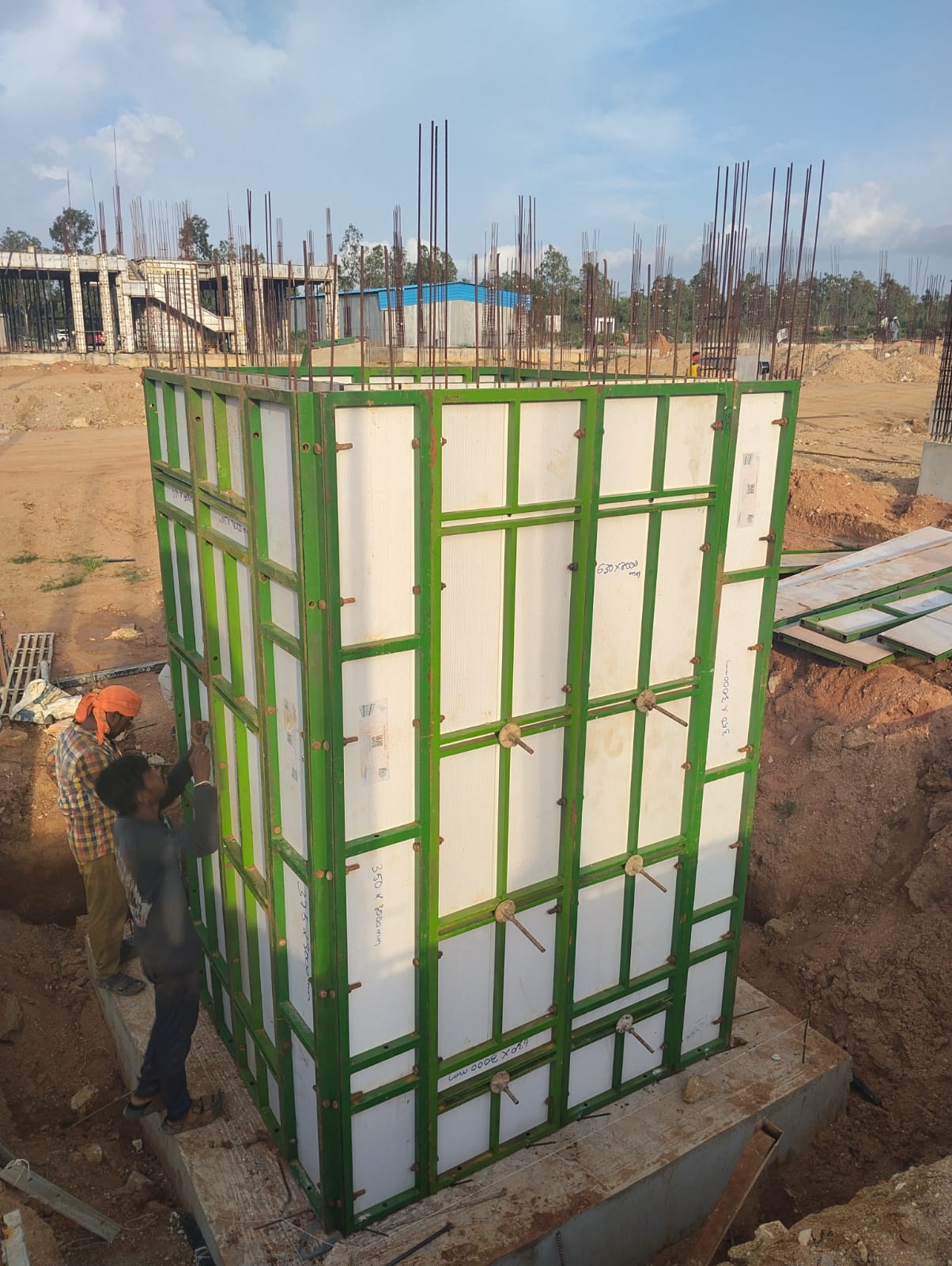 Completed wall formwork installation